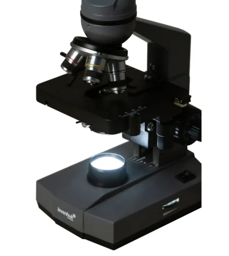 Биологический Mикроскоп с Kоординированным Cкользящим Cтолом Levenhuk 320 40x-1000x