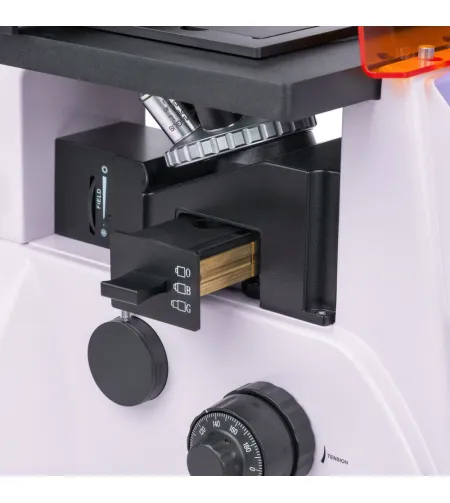 Fluorestsentsi pööratud digitaalne mikroskoop MAGUS Lum VD500 LCD