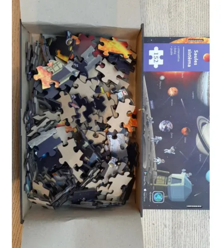 Päikesesüsteem. Interaktiivne puidust pusle Läti