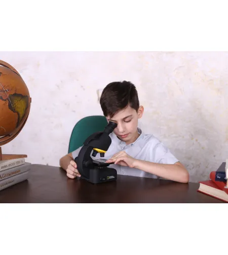 Microscope NATIONAL GEOGRAPHIC 40-640X with experiment kit and smartphone adaptor