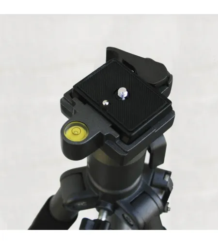 Field Tripod Bresser BR-3 >3kg, >139,5cm