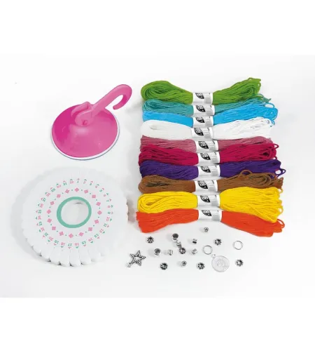 Friendship Bracelets, Buki