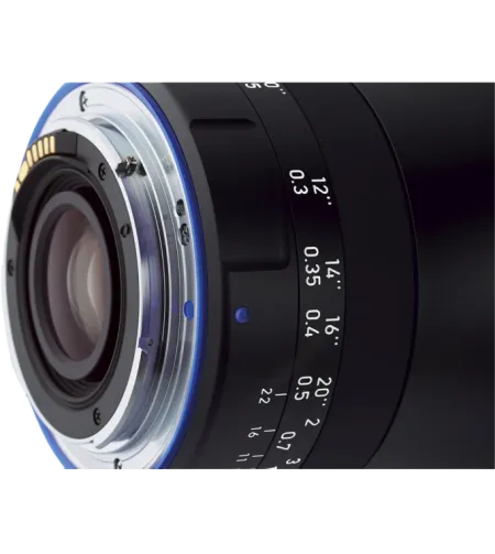 Zeiss Milvus 18mm f/2.8 Canon EF (ZE)